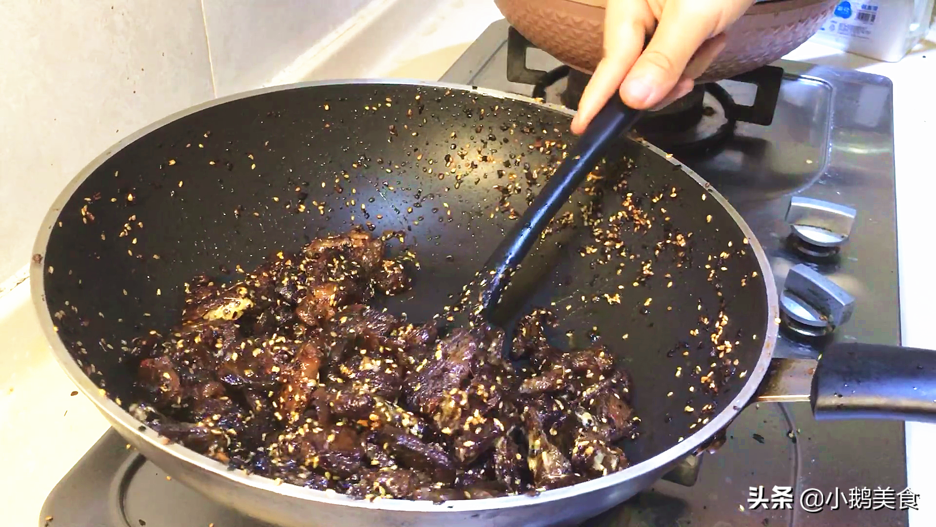 牛肉干的制作方法和配料（牛肉干最简单的做法）-8