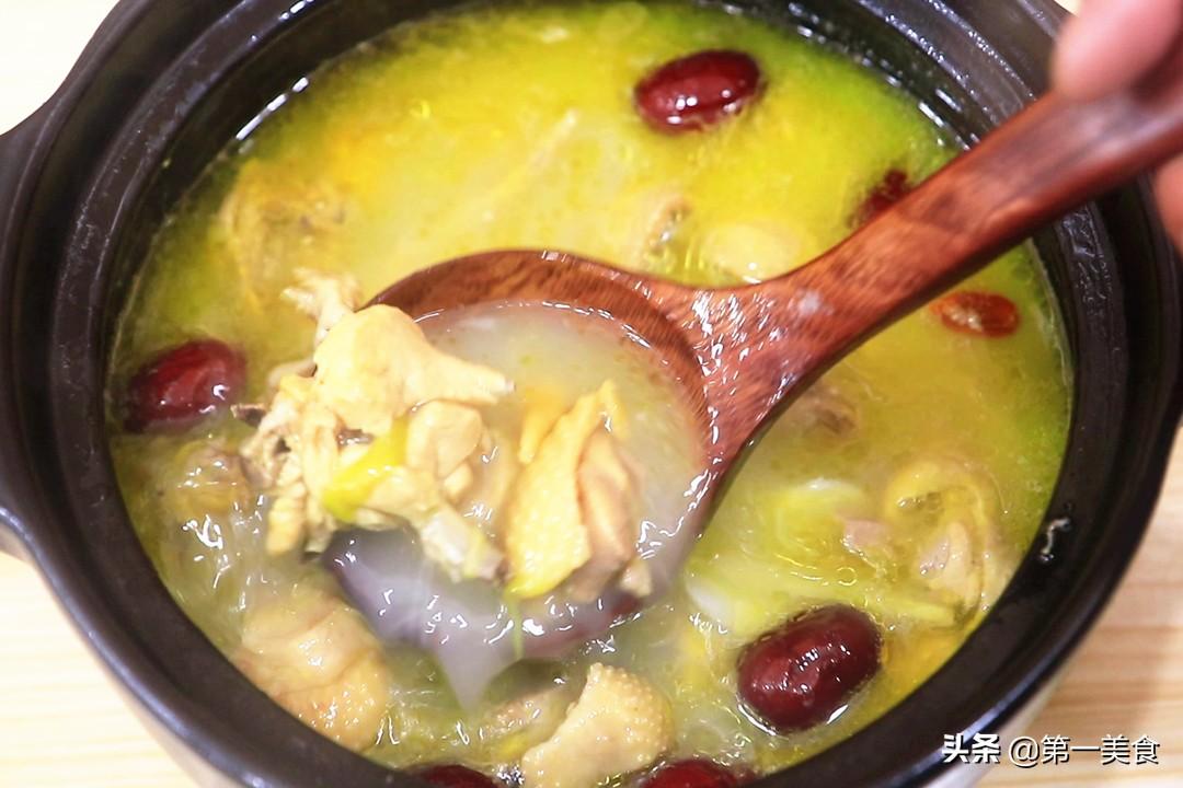 鸡肉冷水焯还是开水焯（炖鸡汤的鸡炒一下炖还是直接炖）-2