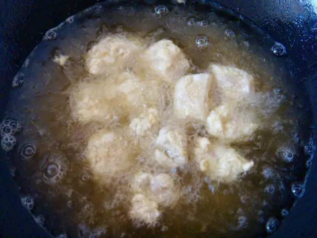 菠萝古老肉的汁怎么调 菠萝咕咾肉家常的做法-9