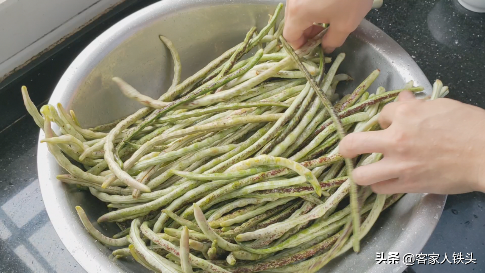 酸豆角怎么腌制好吃又脆不起花-1