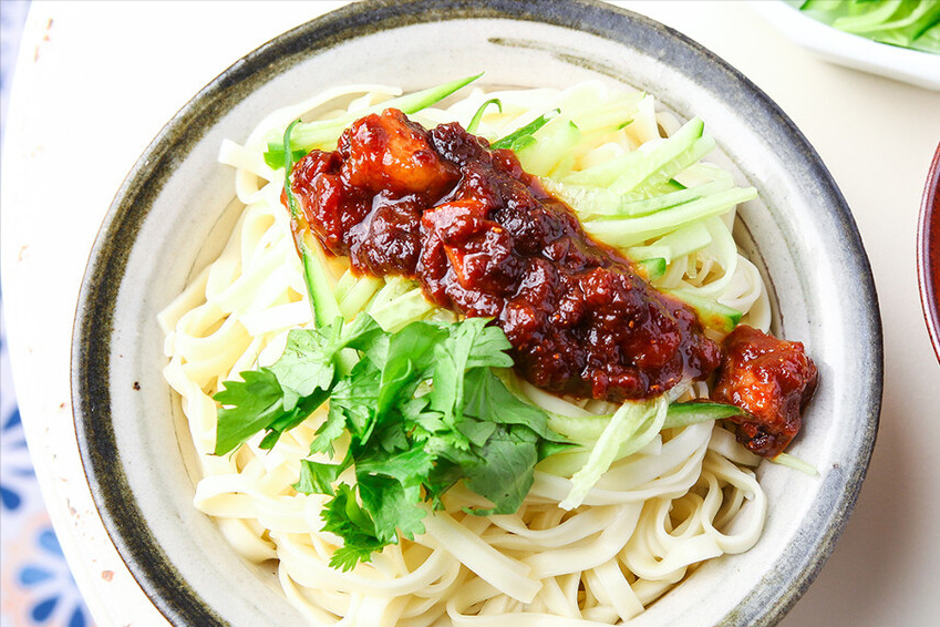炸酱面的炸酱怎么做最好吃_最正宗炸酱肉做法-2