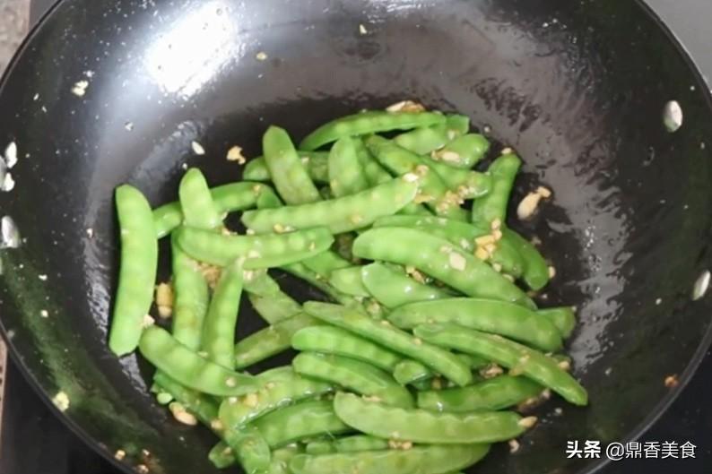 腊肉不焯水可以直接炒吗（荷兰豆炒腊肉的正确方法）-6