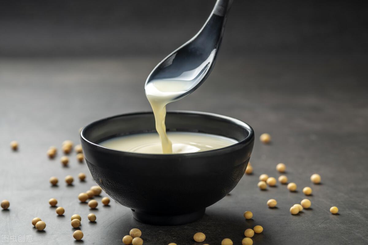 破壁机打豆浆豆子和水的比例（豆浆的正确做法）-6