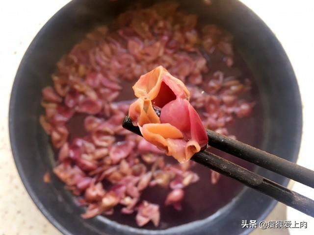 葡萄酱的家庭制作方法（草莓酱怎么做好吃又简单）-9