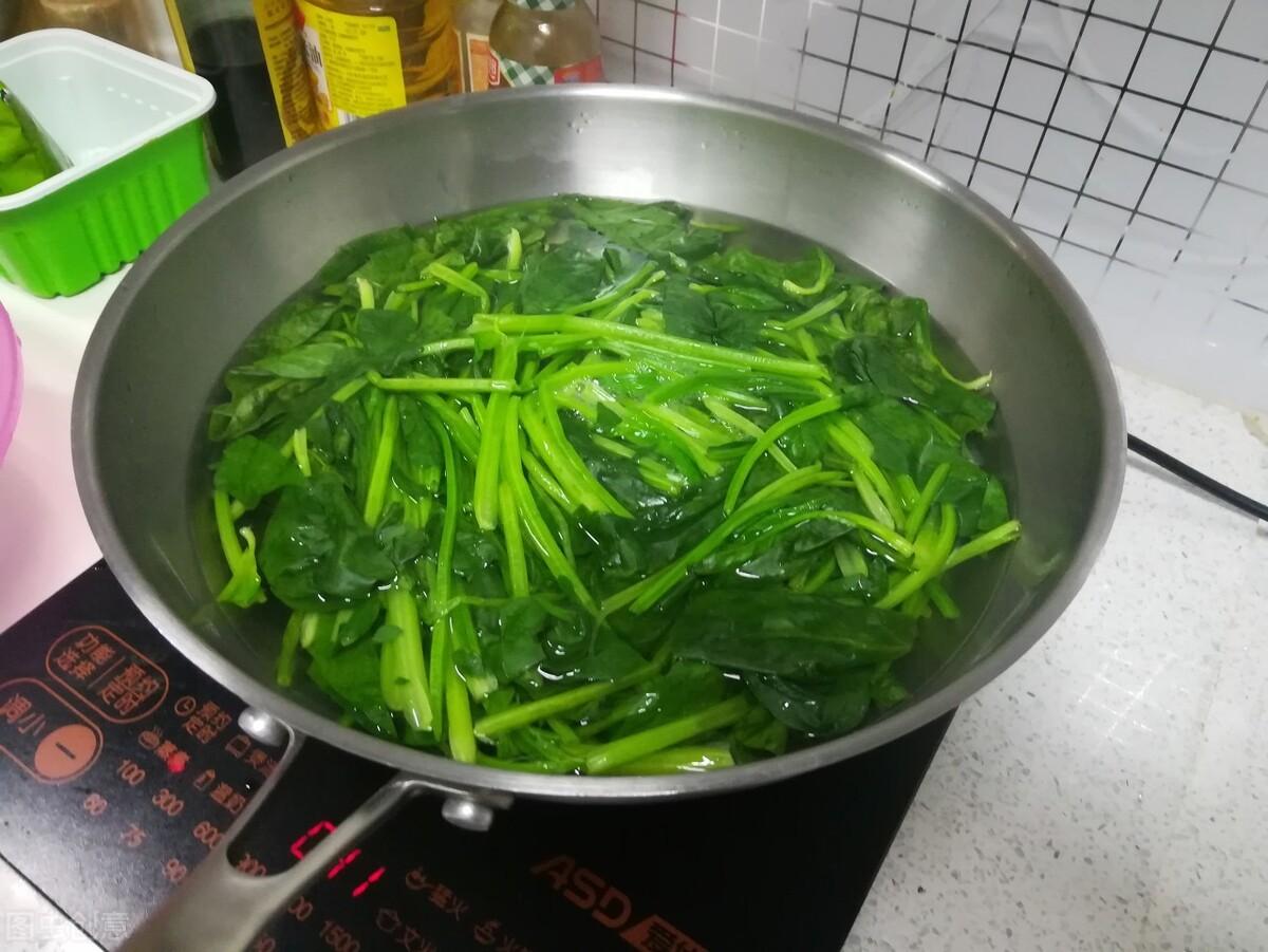 生菜需要焯水吗几分钟（焯生菜需要多长时间）-3