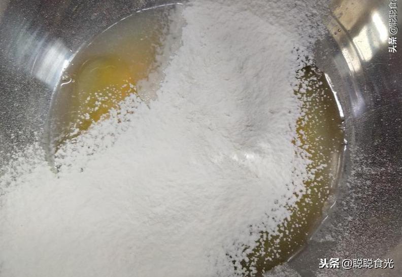 烤箱蛋糕怎么做的松软蓬松 戚风蛋糕的做法和配方-6