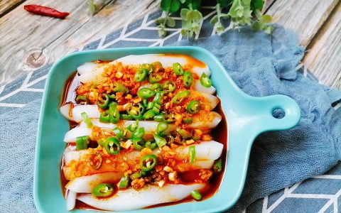凉粉用什么淀粉做最好吃窍门（纯土豆淀粉怎么做好吃）