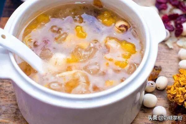 银耳莲子粥的做法窍门_银耳莲子粥需要什么材料-2