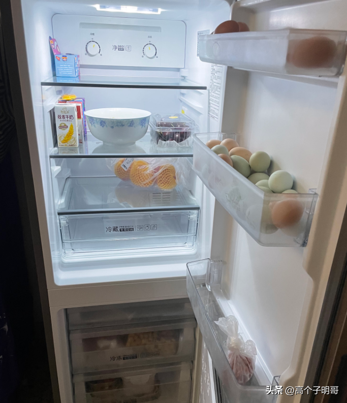 冰箱保鲜室结冰正常吗-3