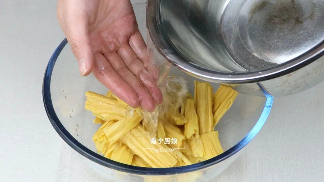 快速泡腐竹的正确做法-5
