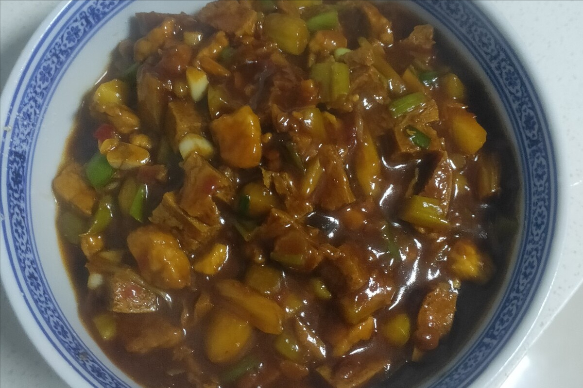 炸酱面的炸酱怎么做最好吃_最正宗炸酱肉做法-6