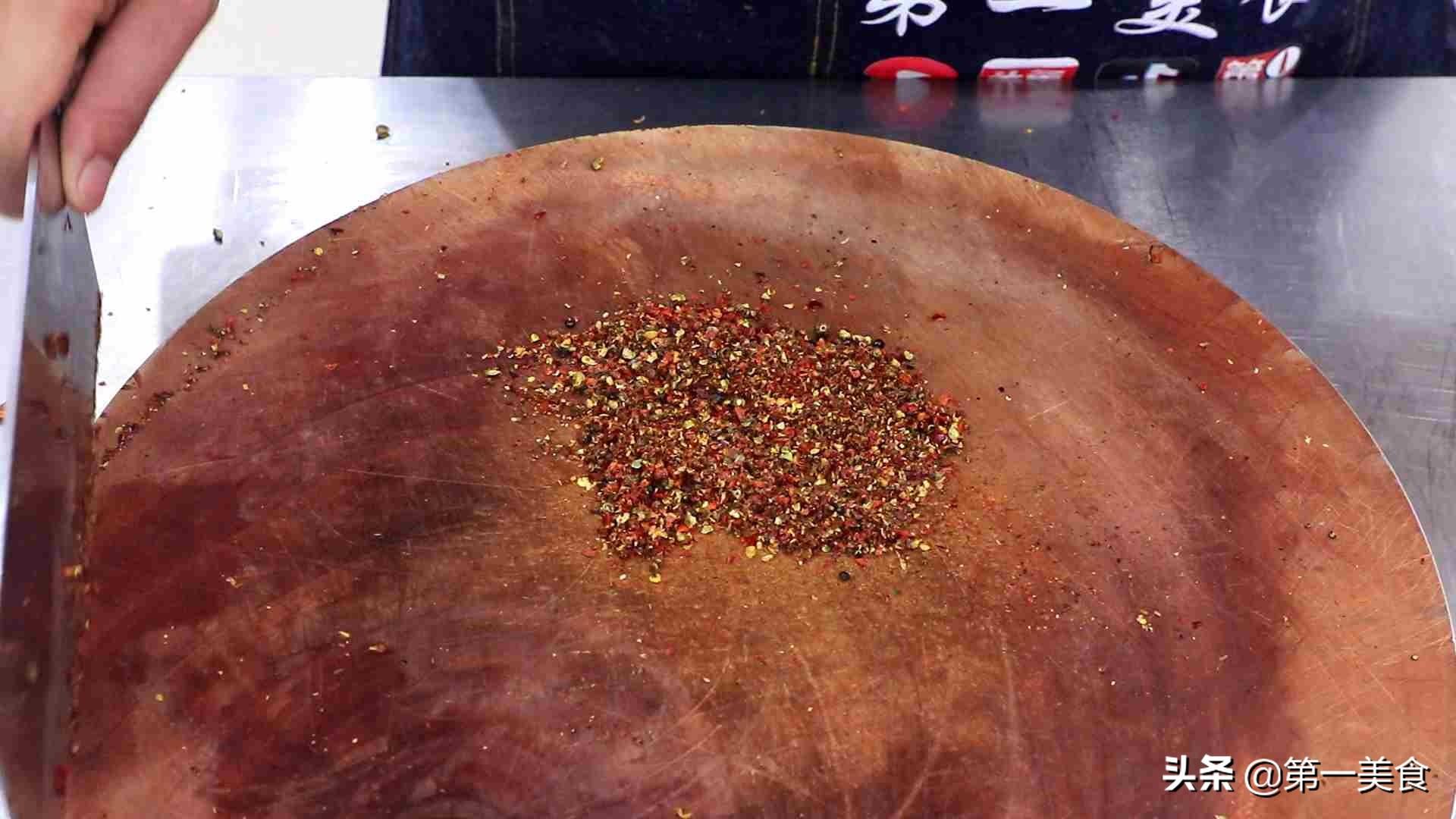 麻婆豆腐用的嫩豆腐还是老豆腐（正宗麻婆豆腐的做法窍门）-6