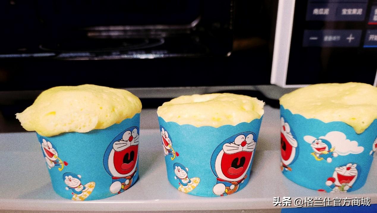 微波炉蛋糕的做法家庭做法（用微波炉做蛋糕大概多长时间）-4