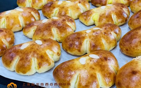 面包保存的正确方法是什么（新做的面包如何保存）