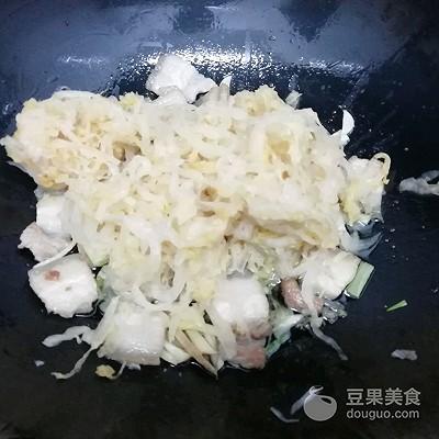 酸菜炖粉条五花肉的做法（五花肉粉条炖酸菜怎么做）-10