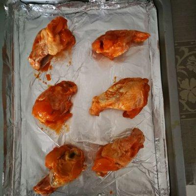 烤鸡翅根怎么烤用烤箱（鸡翅根烤箱烤多少分钟）-2