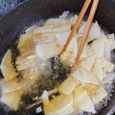 竹笋的做法大全家常菜（清炒竹笋怎么炒）-6