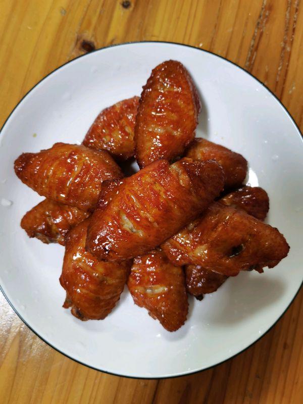 烤箱烤奥尔良鸡翅温度和时间（烤箱烤鸡翅烤几分钟）-1