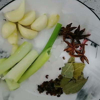 家常红烧肉简单的做法-3