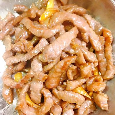 韭黄炒肉最正宗的做法（韭黄炒肉丝怎么炒）-16