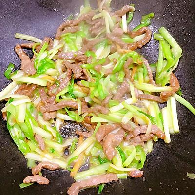 韭黄炒肉最正宗的做法（韭黄炒肉丝怎么炒）-24