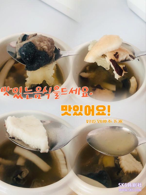 老椰子肉怎么吃才好吃（椰肉乌鸡汤的做法窍门）-1