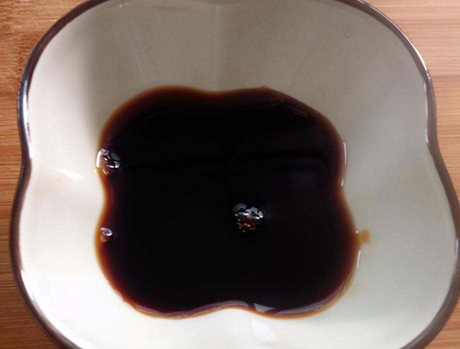 红烧肉炖多久才能软烂（炖红烧肉的技巧）-2