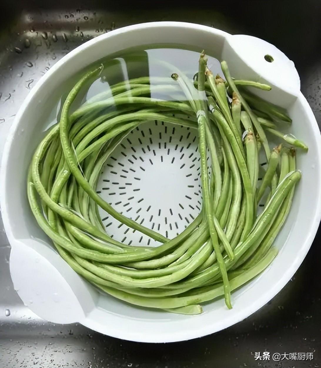 豇豆怎么炒好吃又简单，豇豆最好吃的做法分享-4