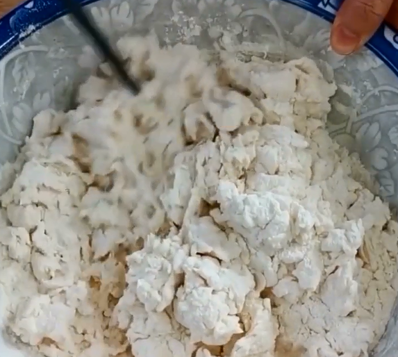 凉皮怎样做好吃（凉皮的做法全过程）-3