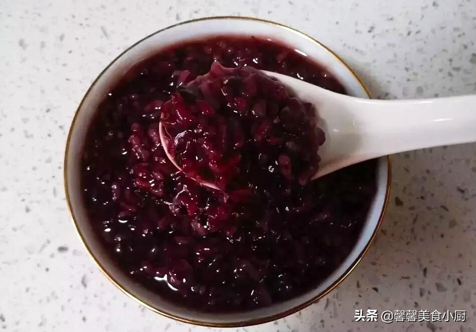 高压锅黑米粥怎么煮才能粘稠（黑米粥高压锅压几分钟）-1