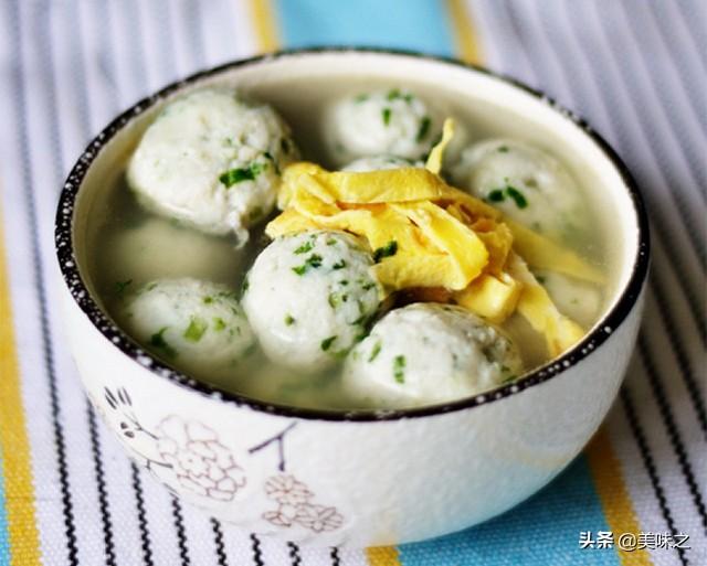 鱼丸煮汤配什么煮最好（鱼丸跟什么绝配最好吃）-3