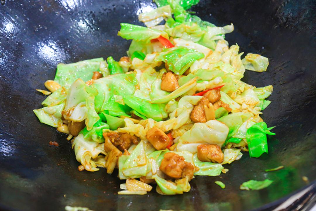 怎么炒包菜好吃又简单（包菜的做法大全）-13