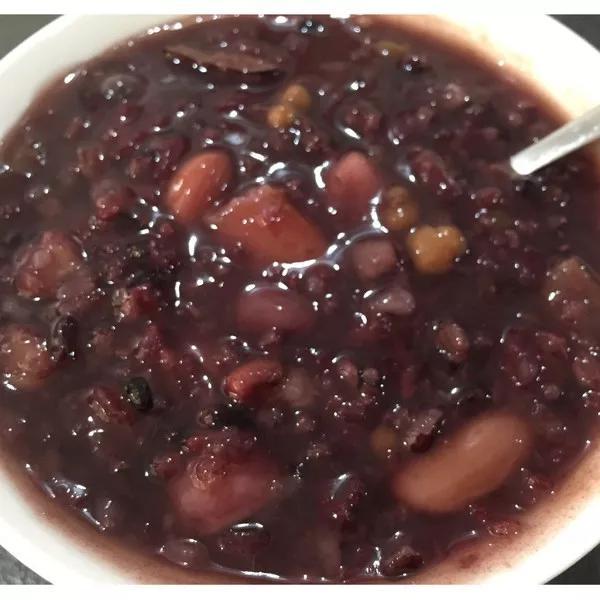 八宝粥需要泡一夜吗（八宝粥的配料和制作方法）-4