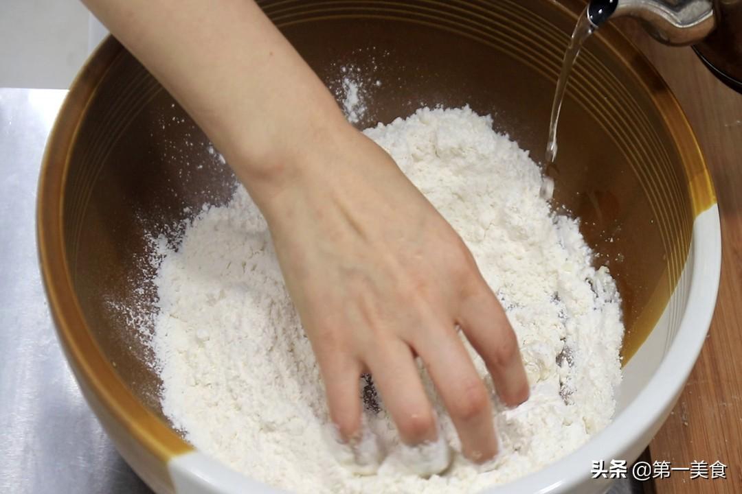 怎样才能发好面做包子（包子如何发面又软又白）-3