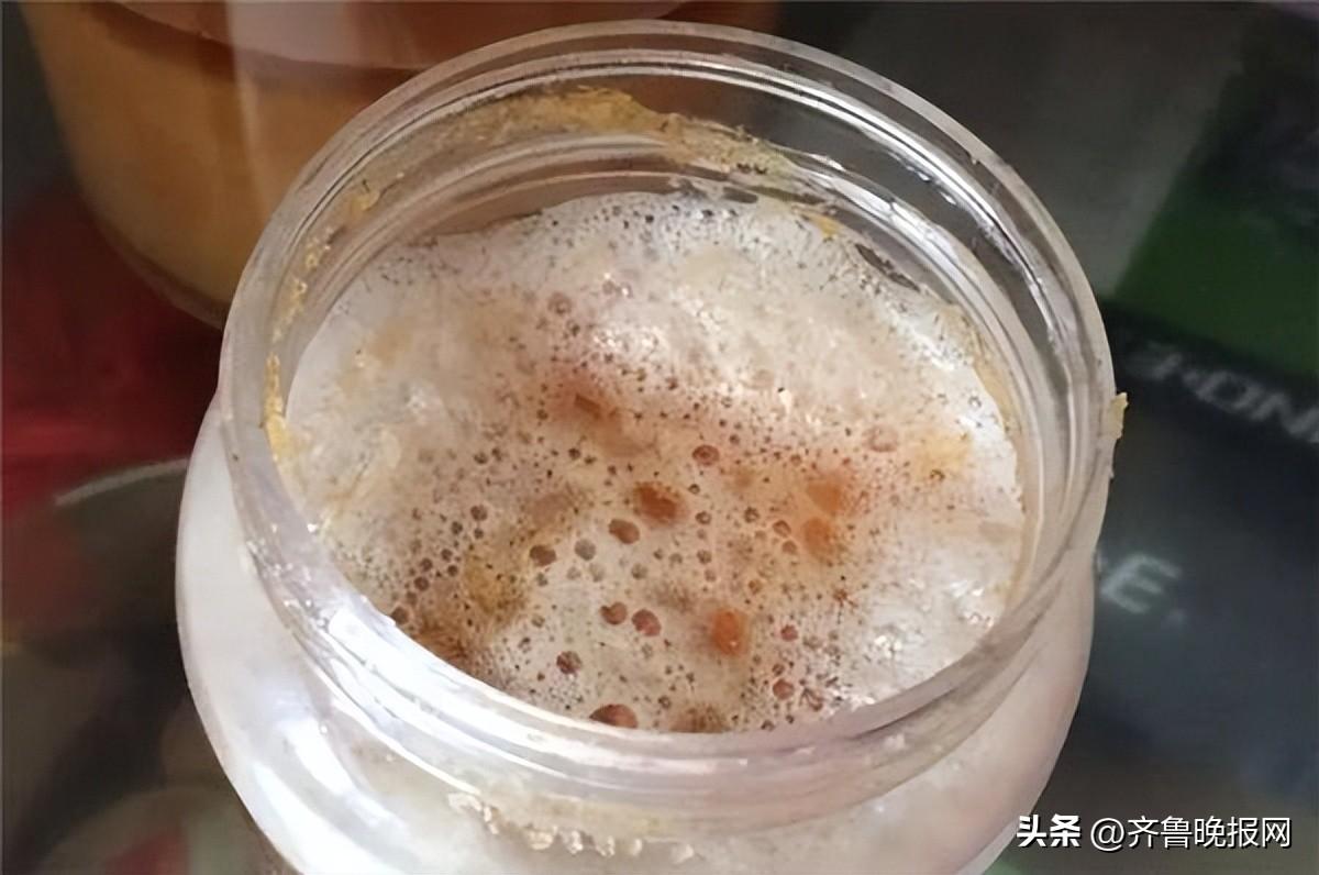 蜂蜜真假用水一冲就知道（鉴别椴树蜜真假的最简单方法）-1