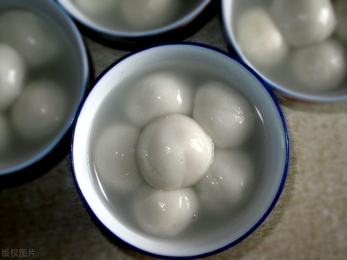 煮熟的小汤圆怎样保存不粘连（蒸汤圆不想粘怎么办）-2