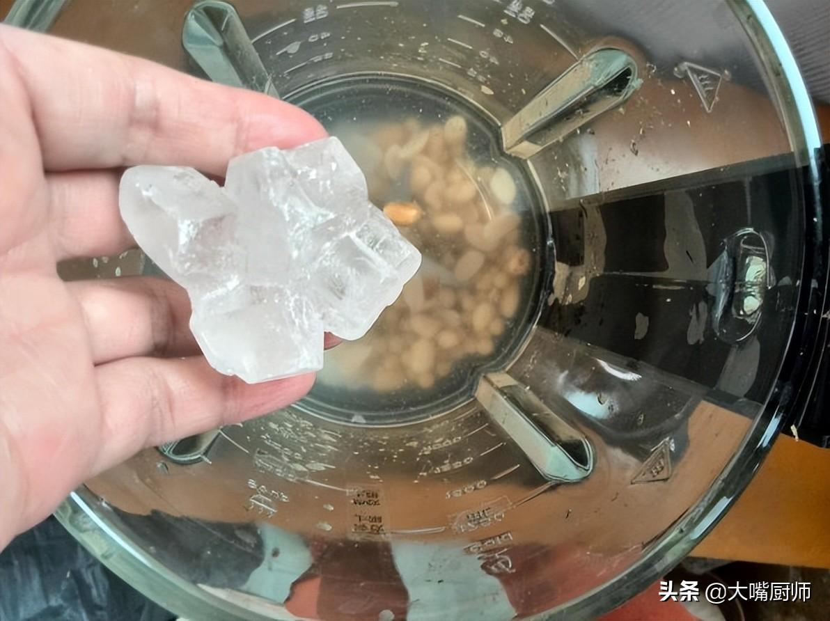 打豆浆都用什么材料最好（家庭制作豆浆的方法）-6