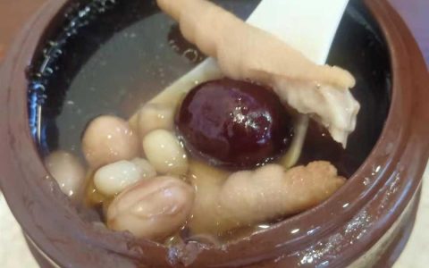 眉豆和什么煲汤最好吃（眉豆汤的做法教程）