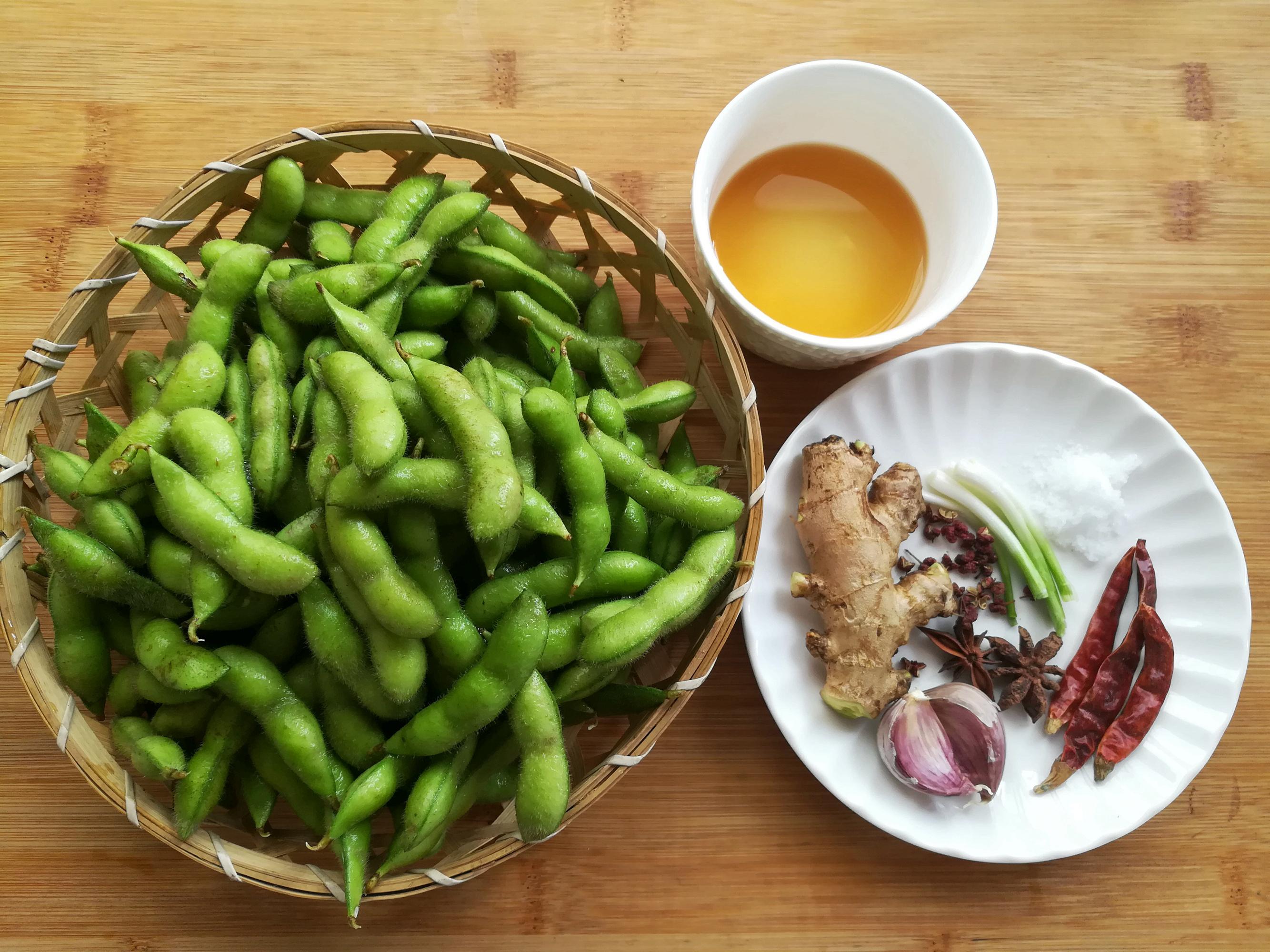 水煮毛豆要煮多久入盐（盐煮毛豆几分钟熟）-3