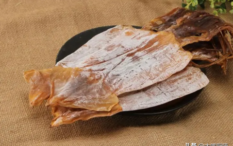 鱿鱼干怎么泡发的软嫩（泡发鱿鱼的最佳方法）