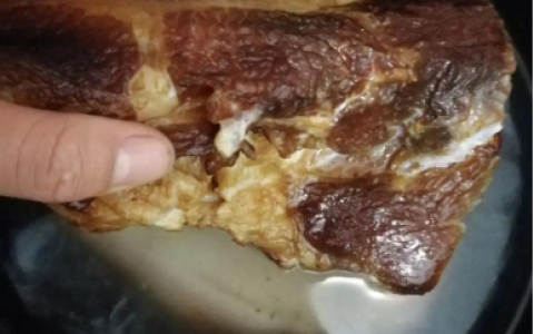 腊肉冷水煮还是开水煮（煮腊肉的正确方法）