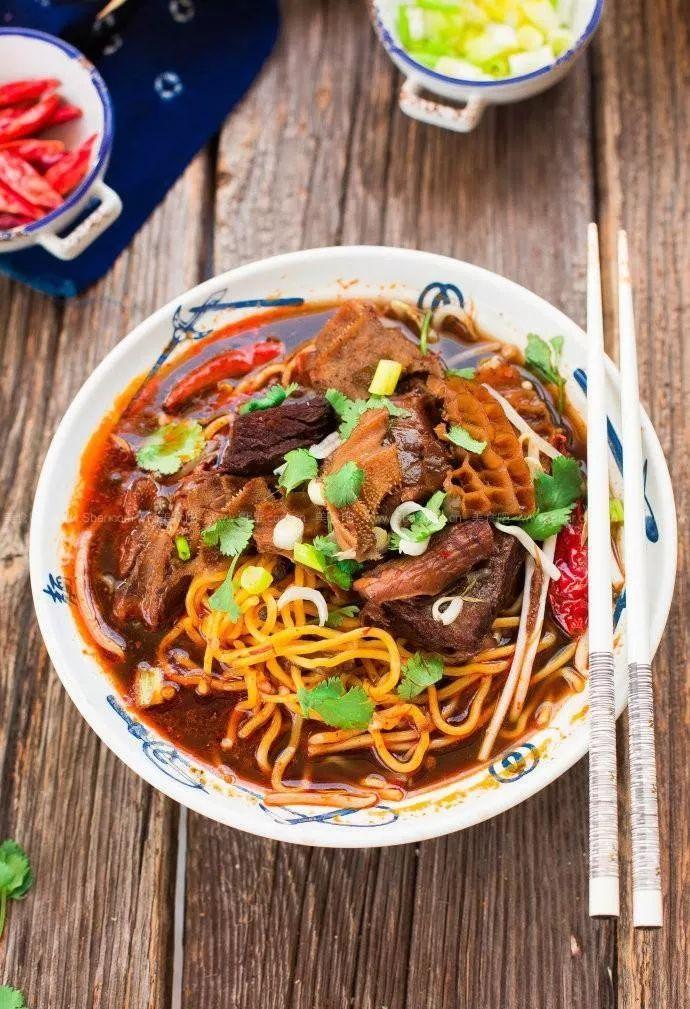 牛杂是哪里的美食（牛杂面好吃吗）-3