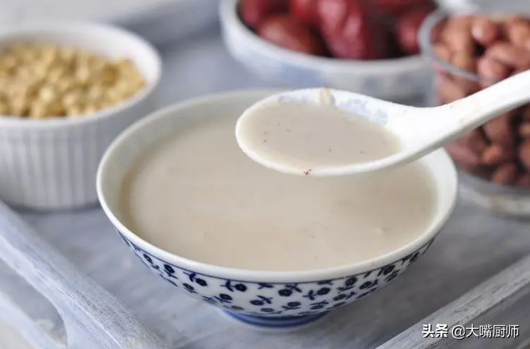打豆浆都用什么材料最好（家庭制作豆浆的方法）-8