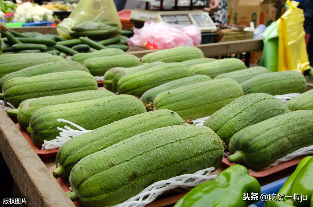 丝瓜开水煮多久几分钟能熟（炒熟的丝瓜为什么变黑了）-1