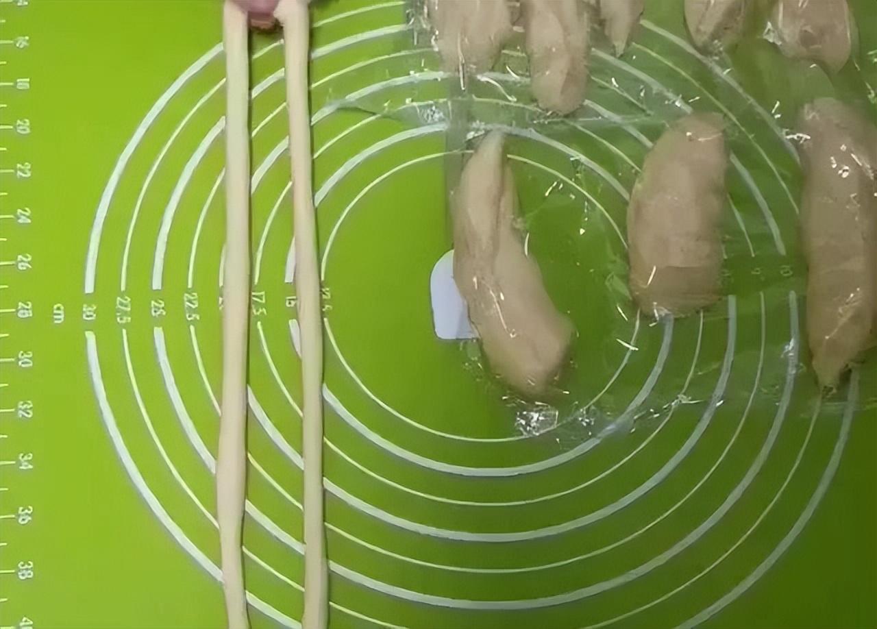 蜂蜜大软麻花的制作方法_家庭版麻花的做法-10