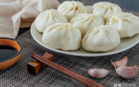 包子是蒸熟后冷冻还是直接冷冻（熟的冻包子蒸多久）