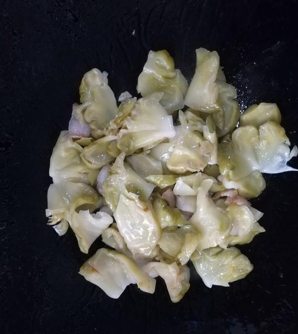 鱿鱼最正宗的做法（冰冻鱿鱼怎么炒好吃又嫩）-5
