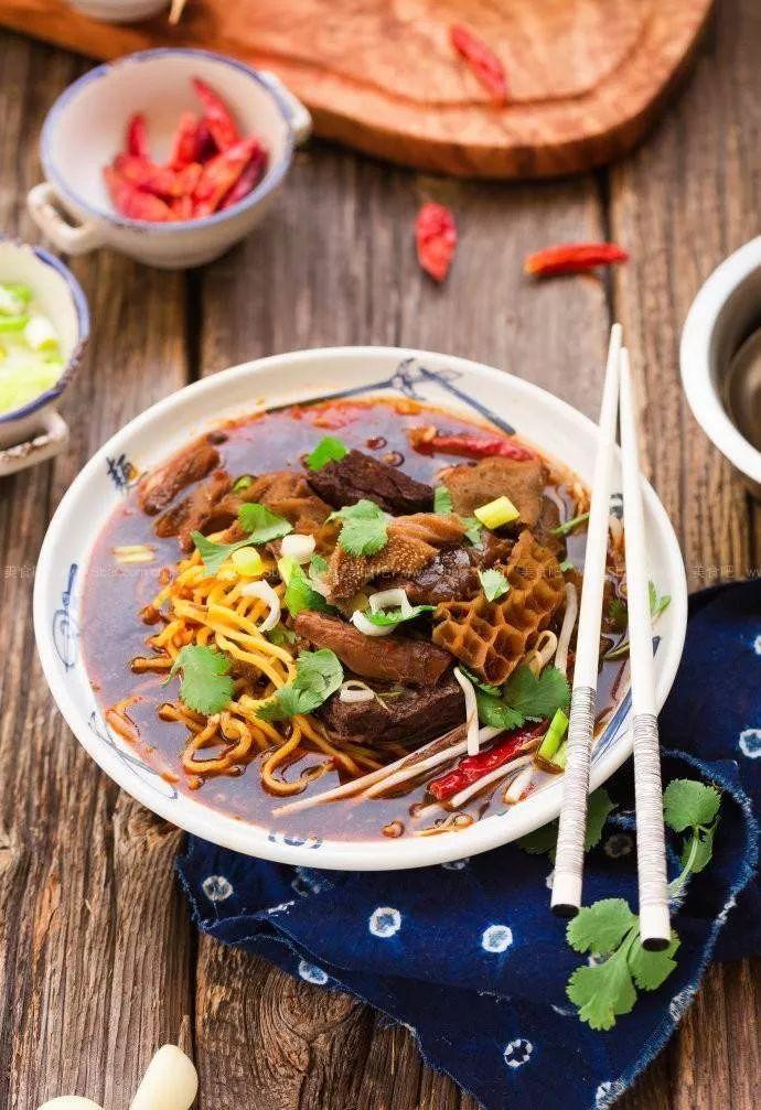 牛杂是哪里的美食（牛杂面好吃吗）-4