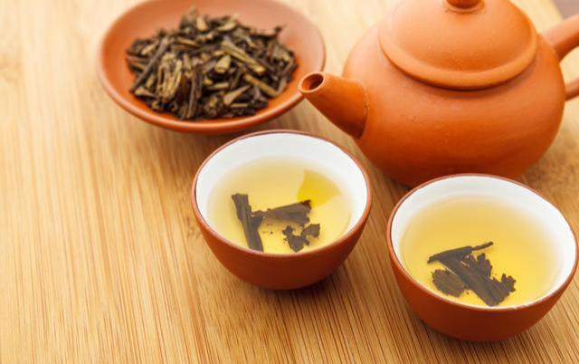 泡茶的水温度多少最好？-1