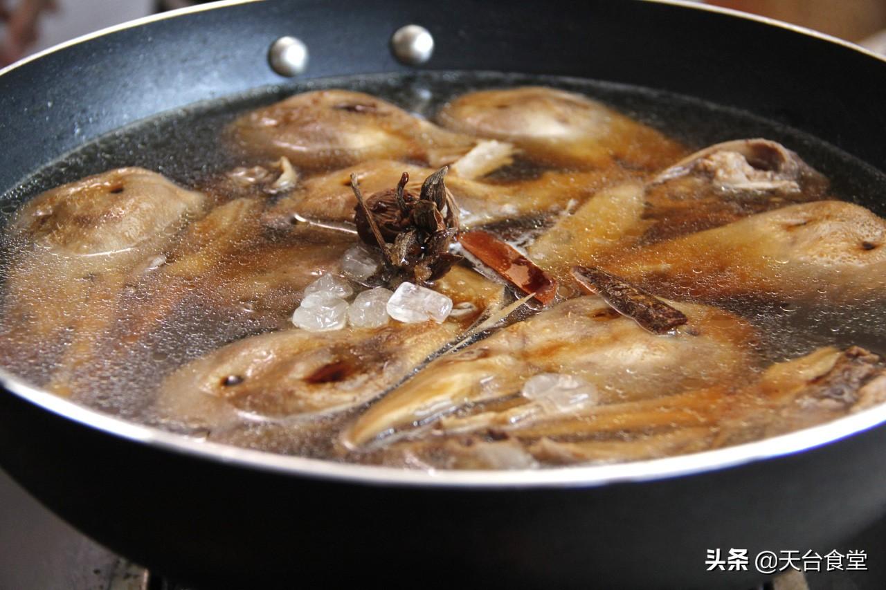 炸鸭头的做法和配料配方（炸鸭头的简单做法窍门）-7